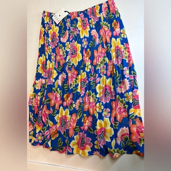 Elle Blue Floral Midi Skirt with Pink and Yellow Blooms - Picture 4 of 16